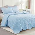 Auemtyn Twin/Twin XL Size Quilt Set, Soft Lightweight Light Blue Bedspread, Reversible Microfiber Bed Coverlet for All Seasons (Heart Pattern, 1 Quilt, 1 Pillow Sham)